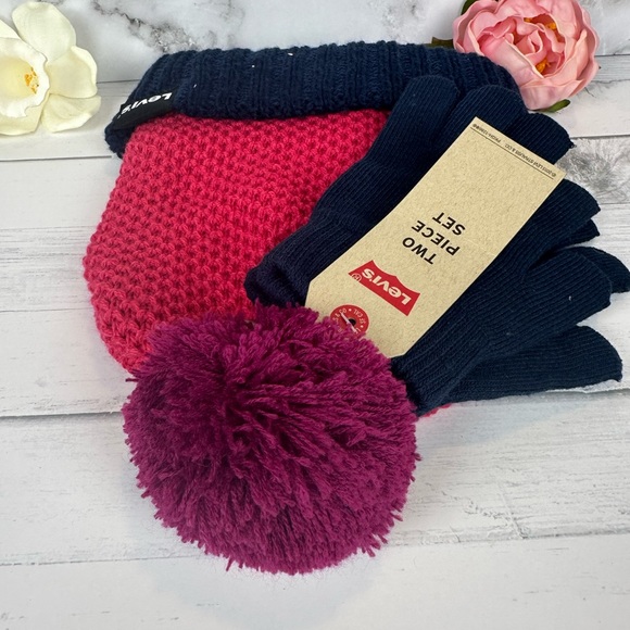 Girls Levis 2 Piece Hat and Gloves Pink Purple Blue NWT - Picture 3 of 3